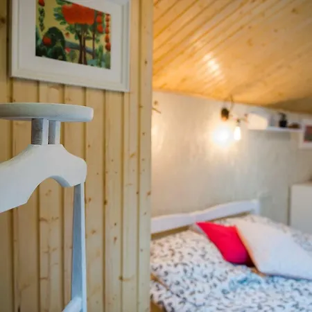 Saules Viesibu Nams Gasthof Birzgale